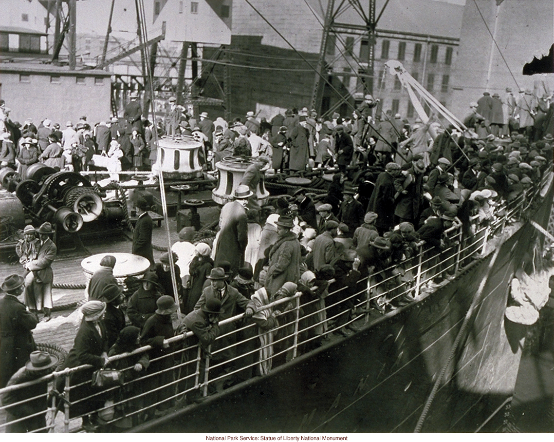 Docking of steamship Carmania in New York