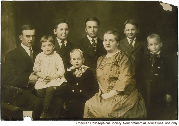 &quote;Large family&quote; winner, Fitter Families Contest, Eastern States Exposition, Springfield, MA (1925)