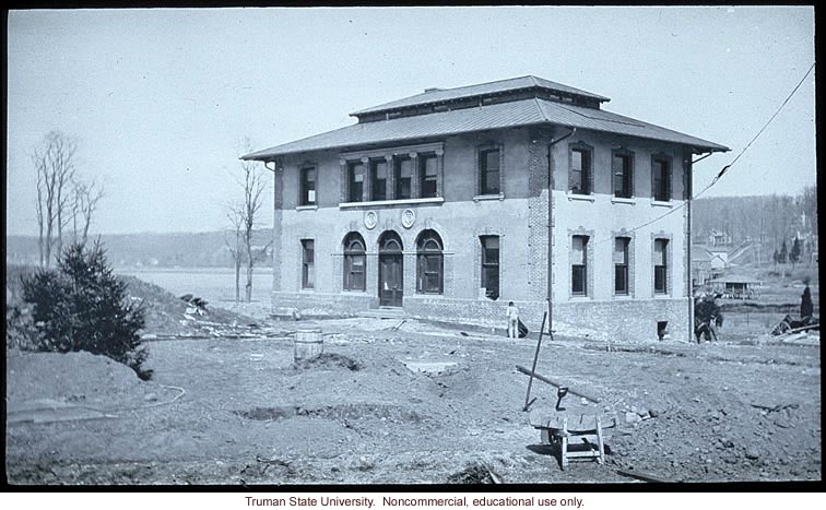 Research and administration building under construction at the Carnegie Station for Experimental Evolution, Cold Spring Harbor, N.Y.